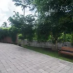 Oyo 284 Wisma Jip