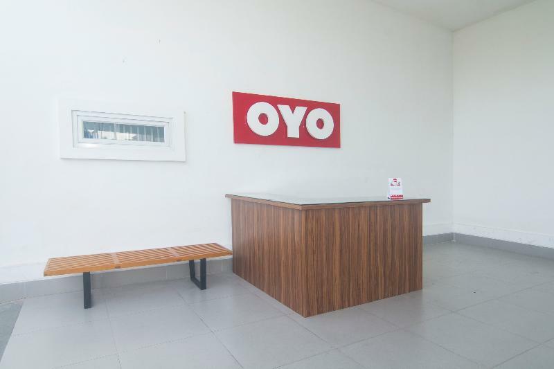 Oyo 284 Wisma Jip Hotel 2*